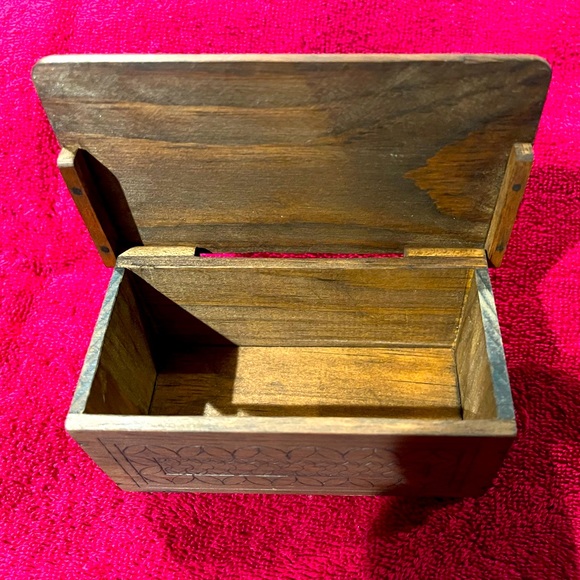 Blanket Chest - Doll Size. Circa 1700's - Picture 2 of 11